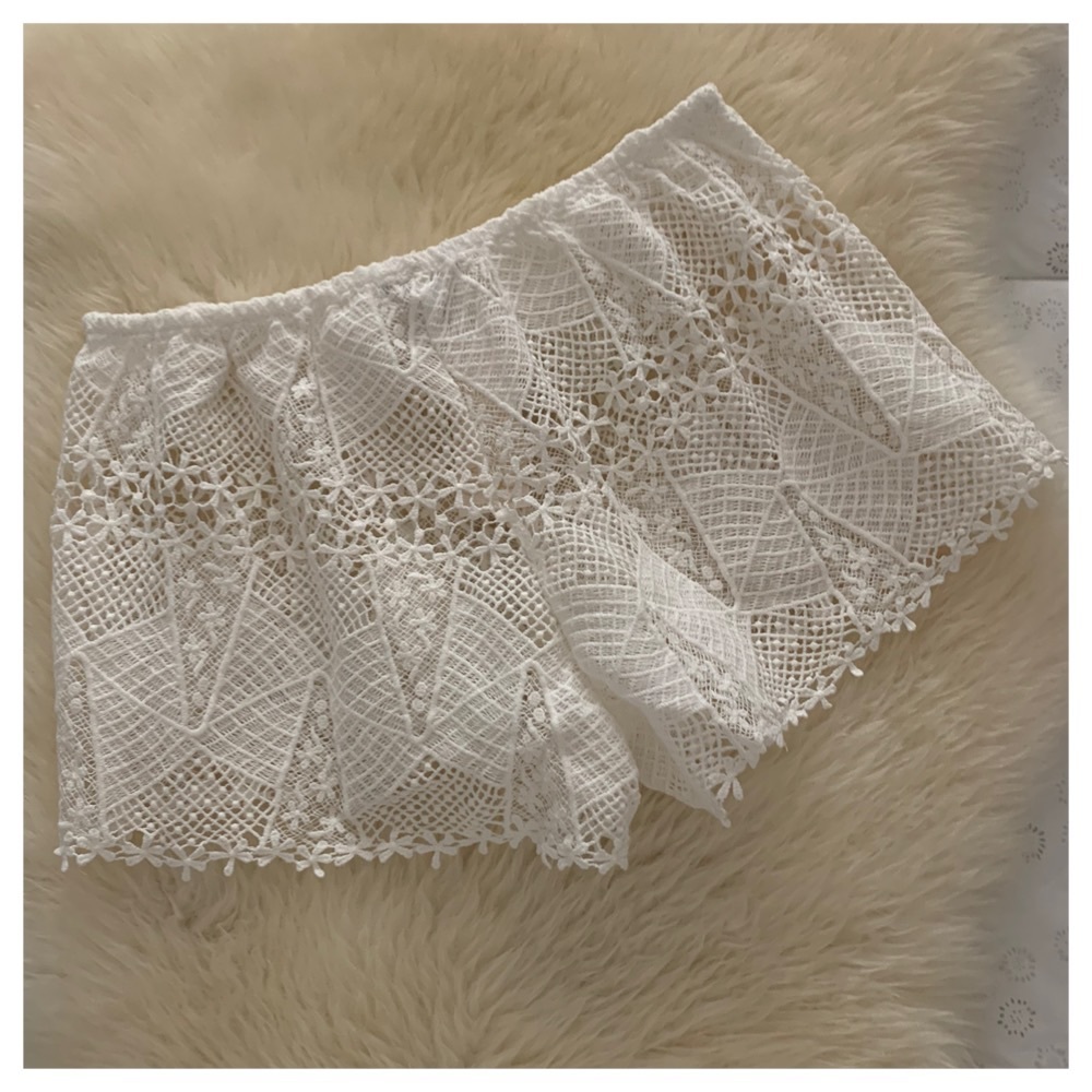NWT EBERJEY Guajira Cover Up Shorts - Picture 3 of 4